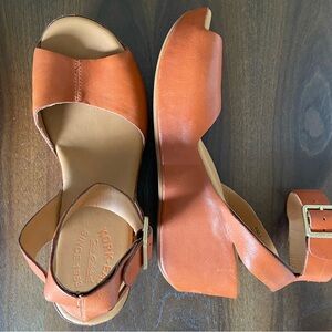 Kork-Ease Women's Orange Sandals
